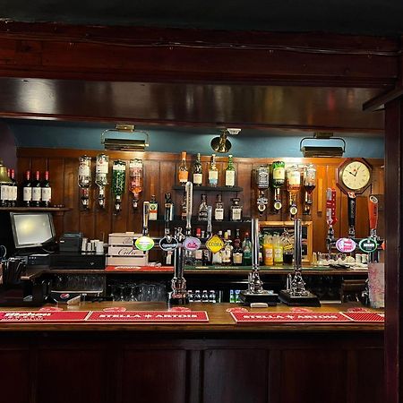Roebuck Inn スティーブネージ エクステリア 写真